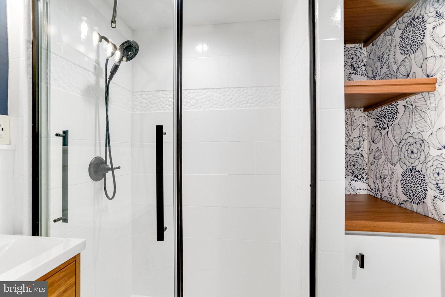 4600 DUKE ST #1305, ALEXANDRIA, Virginia 22304, 2 Bedrooms Bedrooms, ,1 BathroomBathrooms,Residential,For sale,4600 DUKE ST #1305,VAAX2047464 MLS # VAAX2047464