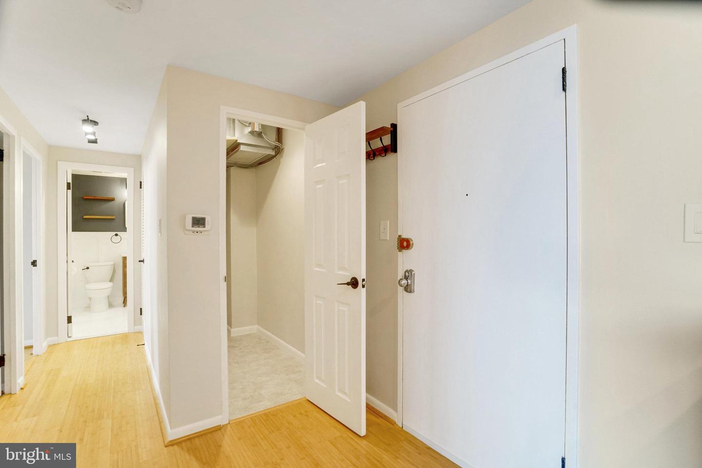 4600 DUKE ST #1305, ALEXANDRIA, Virginia 22304, 2 Bedrooms Bedrooms, ,1 BathroomBathrooms,Residential,For sale,4600 DUKE ST #1305,VAAX2047464 MLS # VAAX2047464