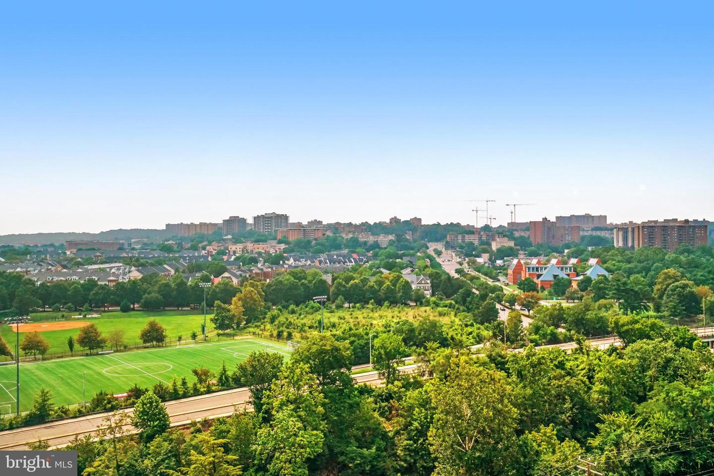 4600 DUKE ST #1305, ALEXANDRIA, Virginia 22304, 2 Bedrooms Bedrooms, ,1 BathroomBathrooms,Residential,For sale,4600 DUKE ST #1305,VAAX2047464 MLS # VAAX2047464