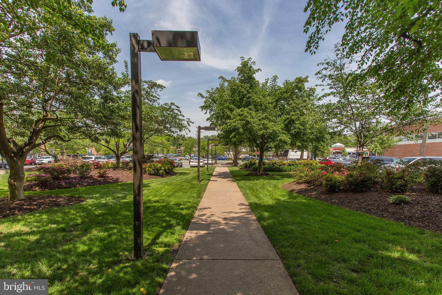 4600 DUKE ST #1305, ALEXANDRIA, Virginia 22304, 2 Bedrooms Bedrooms, ,1 BathroomBathrooms,Residential,For sale,4600 DUKE ST #1305,VAAX2047464 MLS # VAAX2047464