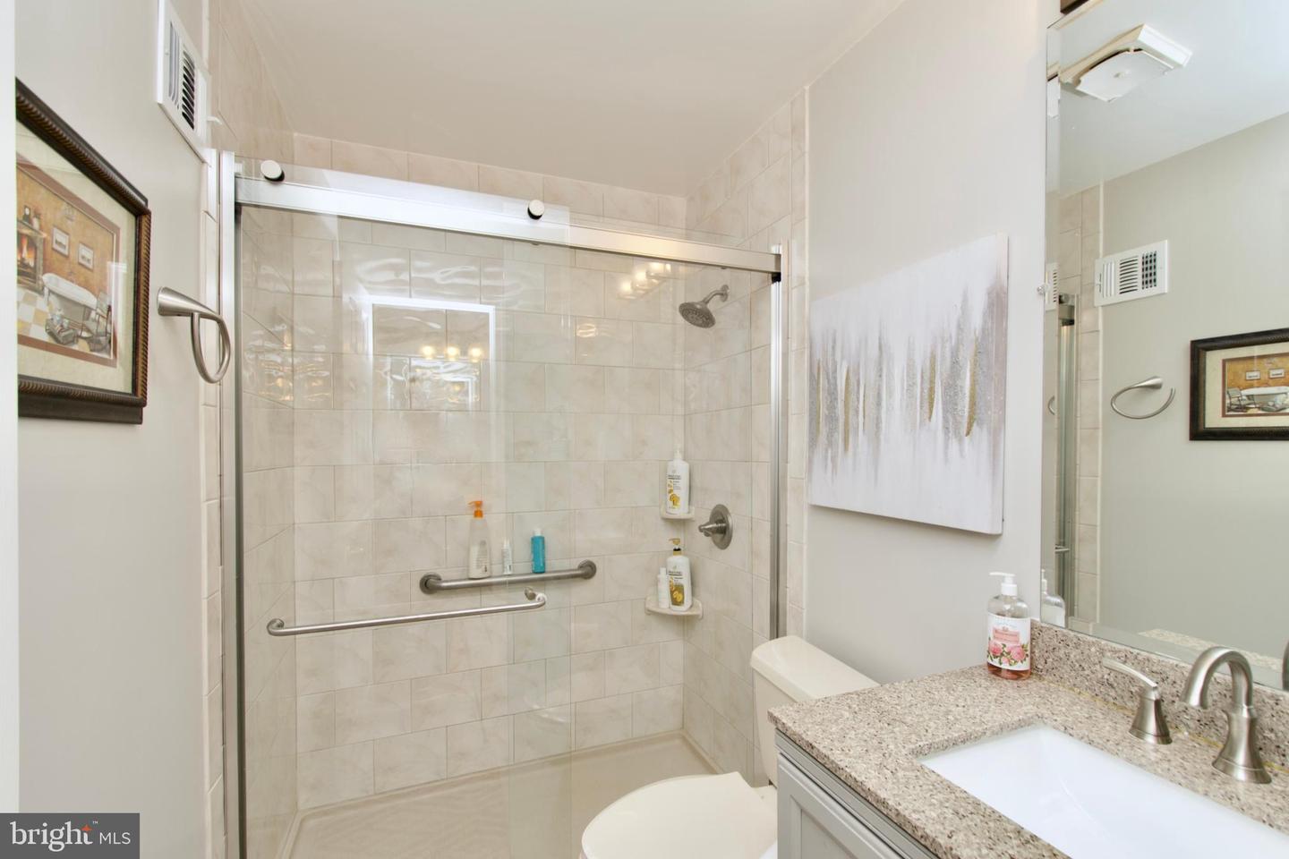 BURKE, Virginia 22015, 4 Bedrooms Bedrooms, ,3 BathroomsBathrooms,Residential,For sale,VAFX2255620 MLS # VAFX2255620