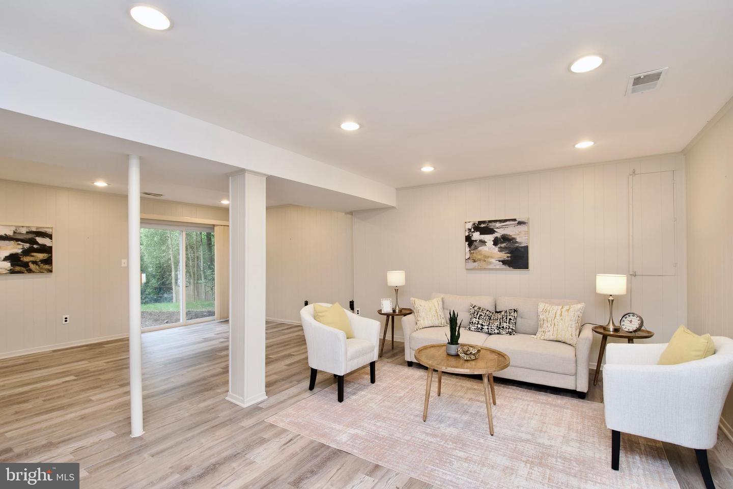 BURKE, Virginia 22015, 4 Bedrooms Bedrooms, ,3 BathroomsBathrooms,Residential,For sale,VAFX2255620 MLS # VAFX2255620