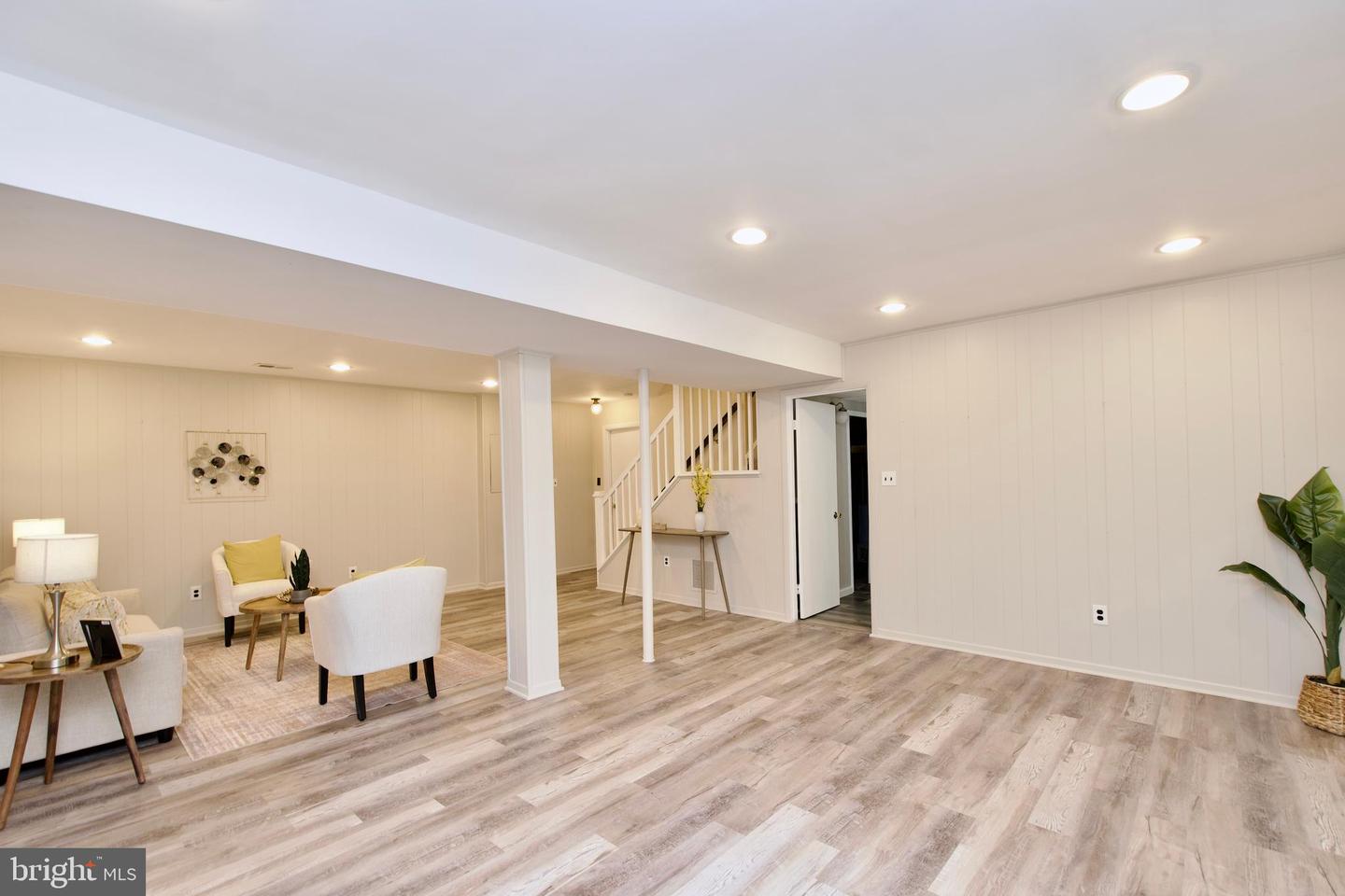 BURKE, Virginia 22015, 4 Bedrooms Bedrooms, ,3 BathroomsBathrooms,Residential,For sale,VAFX2255620 MLS # VAFX2255620