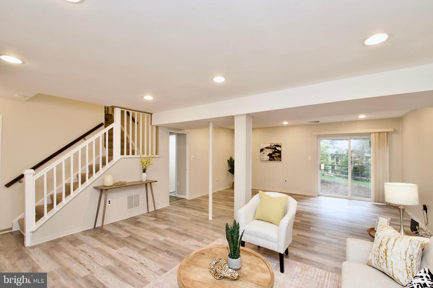 BURKE, Virginia 22015, 4 Bedrooms Bedrooms, ,3 BathroomsBathrooms,Residential,For sale,VAFX2255620 MLS # VAFX2255620
