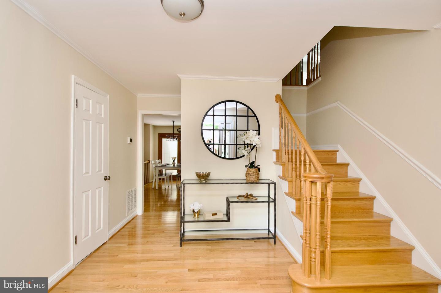 BURKE, Virginia 22015, 4 Bedrooms Bedrooms, ,3 BathroomsBathrooms,Residential,For sale,VAFX2255620 MLS # VAFX2255620