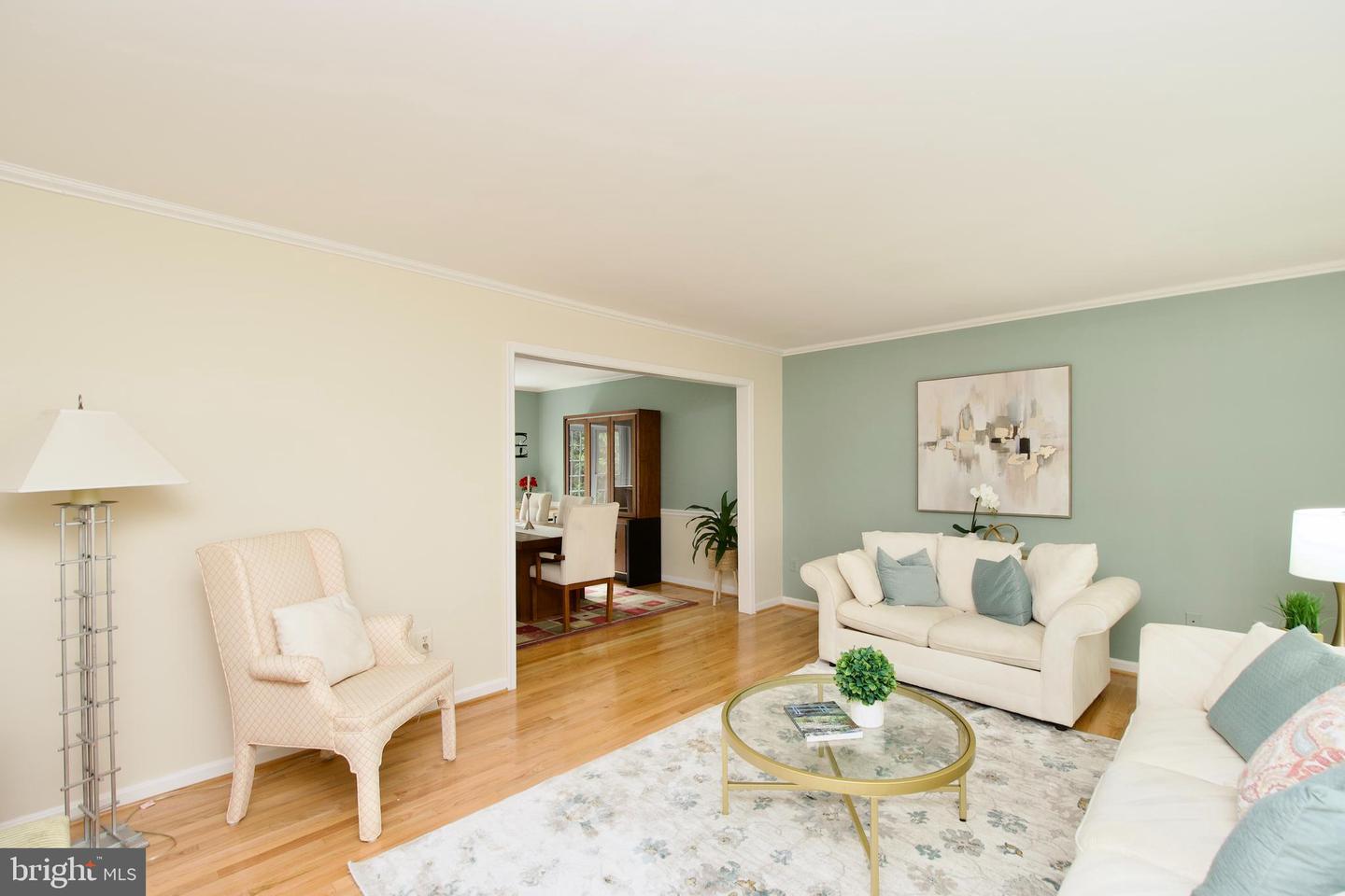 BURKE, Virginia 22015, 4 Bedrooms Bedrooms, ,3 BathroomsBathrooms,Residential,For sale,VAFX2255620 MLS # VAFX2255620