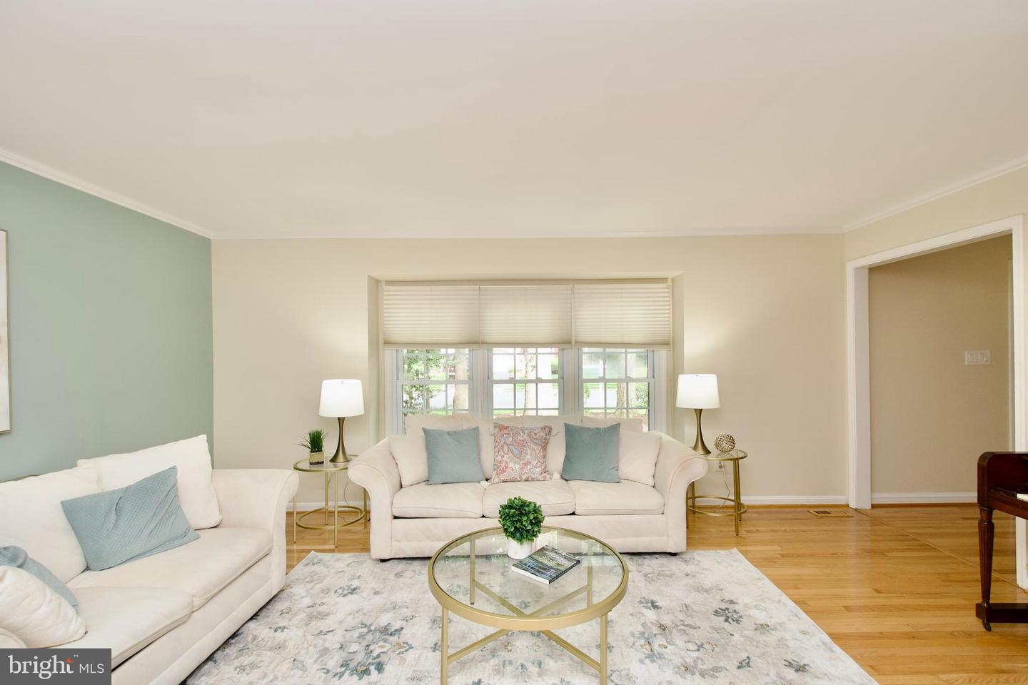 BURKE, Virginia 22015, 4 Bedrooms Bedrooms, ,3 BathroomsBathrooms,Residential,For sale,VAFX2255620 MLS # VAFX2255620