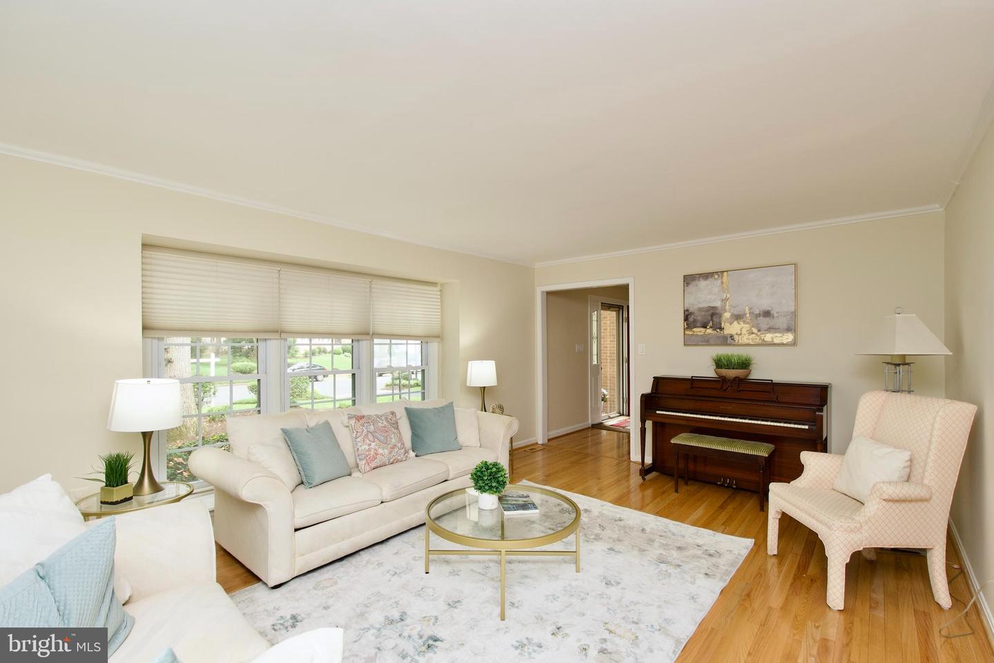 BURKE, Virginia 22015, 4 Bedrooms Bedrooms, ,3 BathroomsBathrooms,Residential,For sale,VAFX2255620 MLS # VAFX2255620