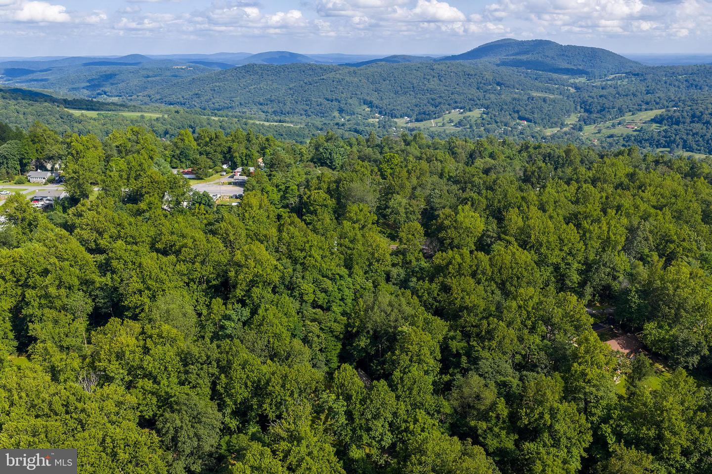 106 INCA RD, LINDEN, Virginia 22642, 2 Bedrooms Bedrooms, ,1 BathroomBathrooms,Residential,For sale,106 INCA RD,VAWR2011822 MLS # VAWR2011822