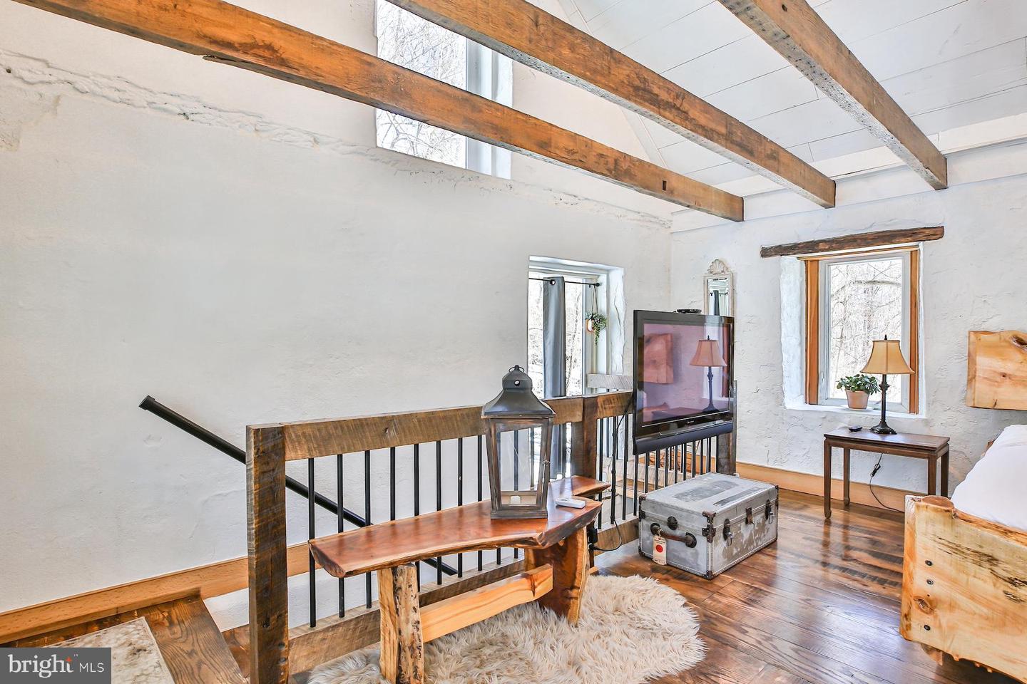 41495 BALD HILL RD, LEESBURG, Virginia 20176, 1 Bedroom Bedrooms, 4 Rooms Rooms,1 BathroomBathrooms,Residential,For sale,41495 BALD HILL RD,VALO2103396 MLS # VALO2103396