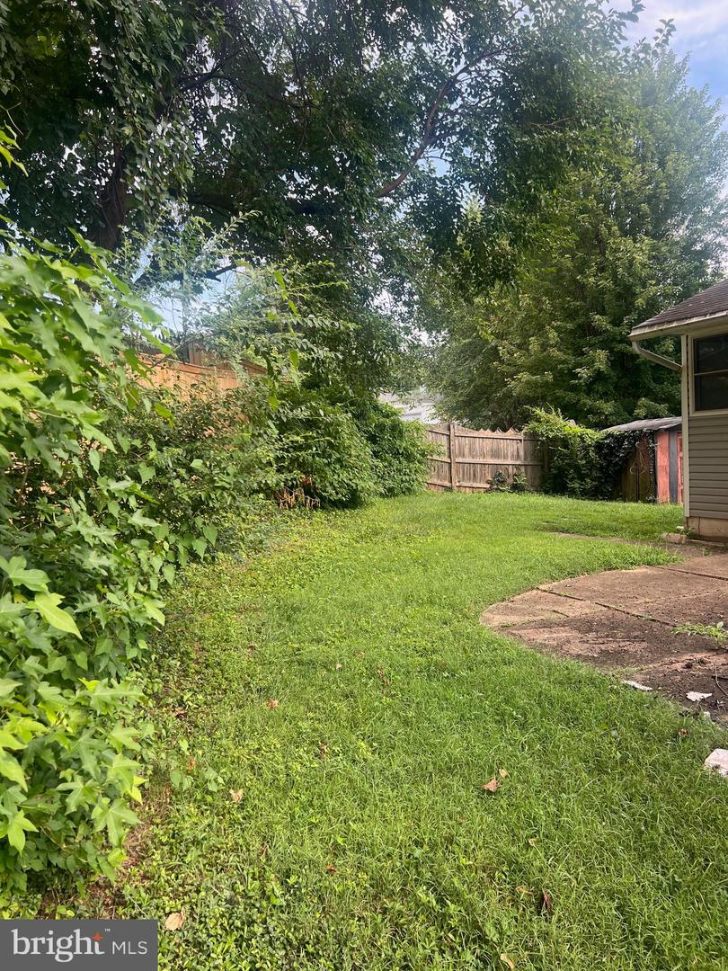 3025 GRAHAM RD, FALLS CHURCH, Virginia 22042, 3 Bedrooms Bedrooms, 11 Rooms Rooms,2 BathroomsBathrooms,Residential,For sale,3025 GRAHAM RD,VAFX2258902 MLS # VAFX2258902