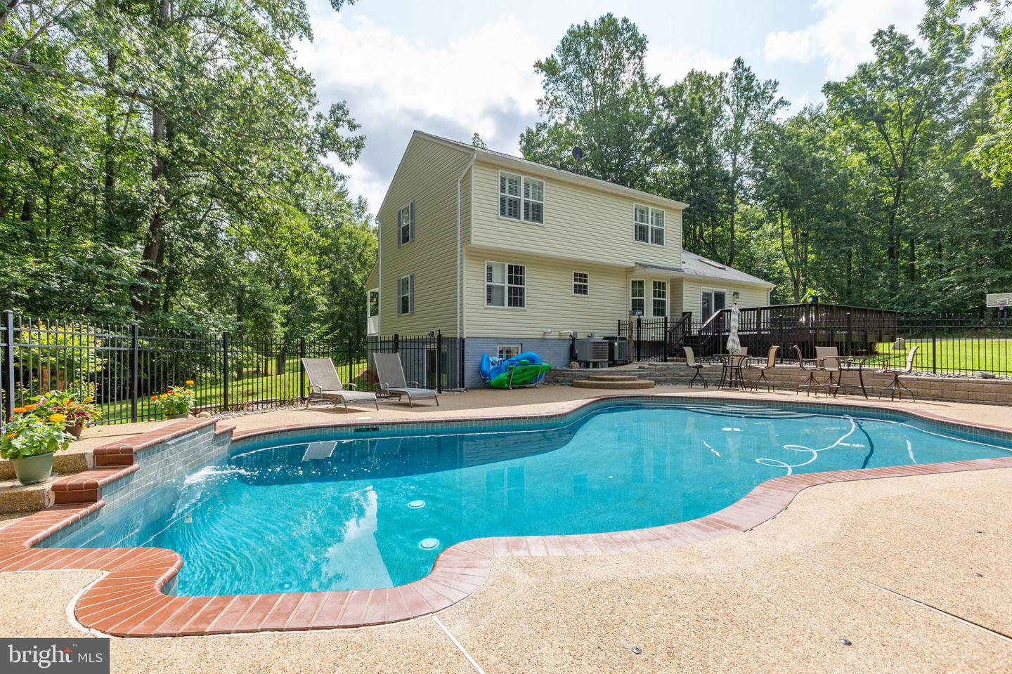 51 PANNERS LN, FREDERICKSBURG, Virginia 22406, 4 Bedrooms Bedrooms, ,2 BathroomsBathrooms,Residential,For sale,51 PANNERS LN,VAST2041504 MLS # VAST2041504