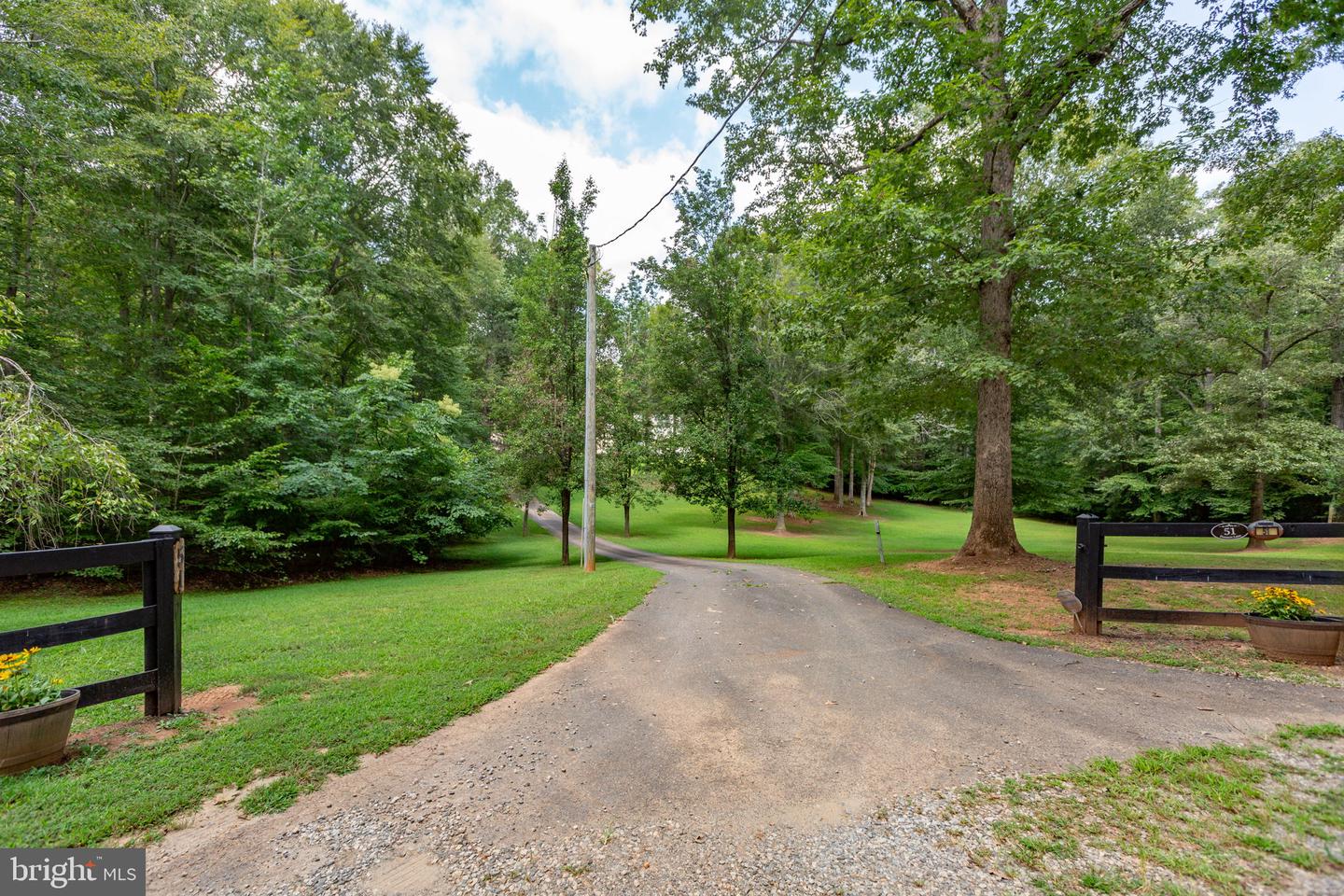 51 PANNERS LN, FREDERICKSBURG, Virginia 22406, 4 Bedrooms Bedrooms, ,2 BathroomsBathrooms,Residential,For sale,51 PANNERS LN,VAST2041504 MLS # VAST2041504