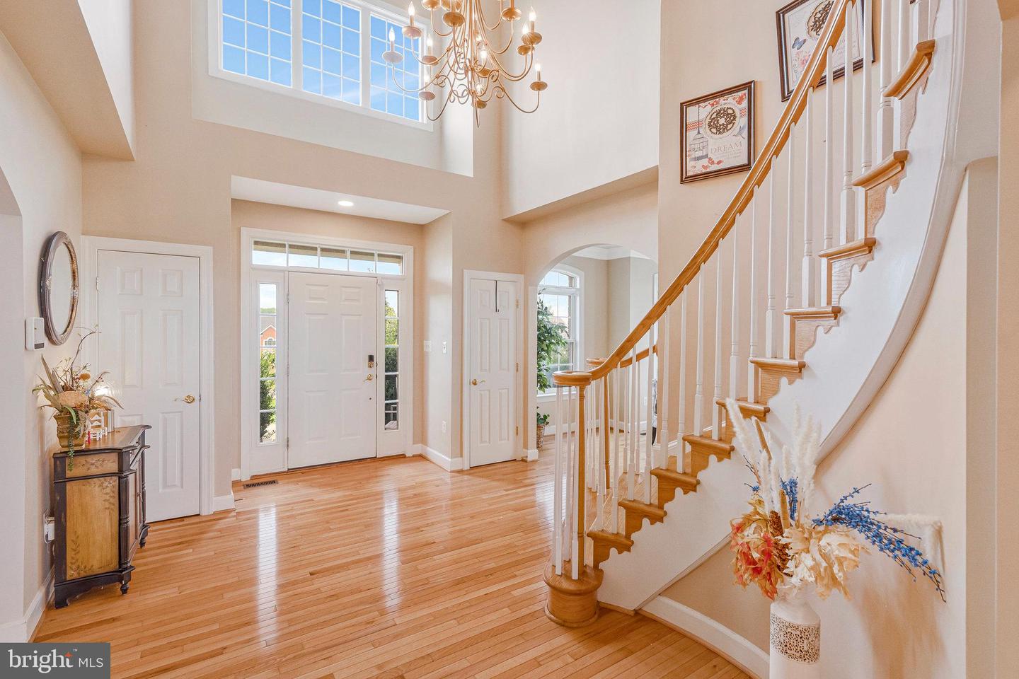 42131 PANORAMA, LEESBURG, Virginia 20176, 5 Bedrooms Bedrooms, ,6 BathroomsBathrooms,Residential,For sale,42131 PANORAMA,VALO2104090 MLS # VALO2104090