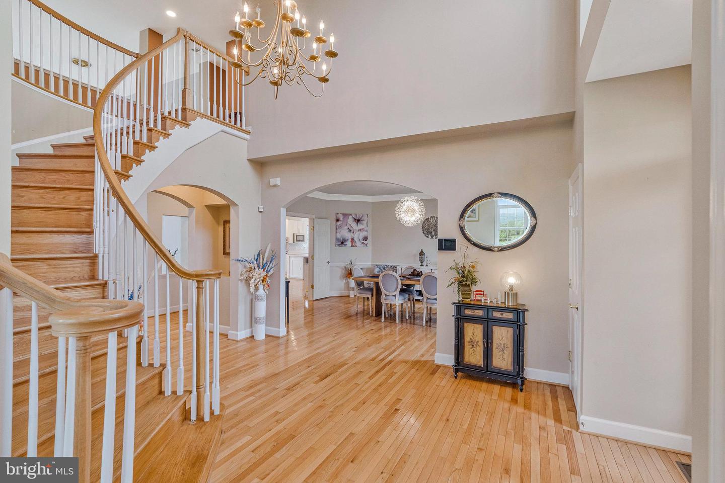 42131 PANORAMA, LEESBURG, Virginia 20176, 5 Bedrooms Bedrooms, ,6 BathroomsBathrooms,Residential,For sale,42131 PANORAMA,VALO2104090 MLS # VALO2104090