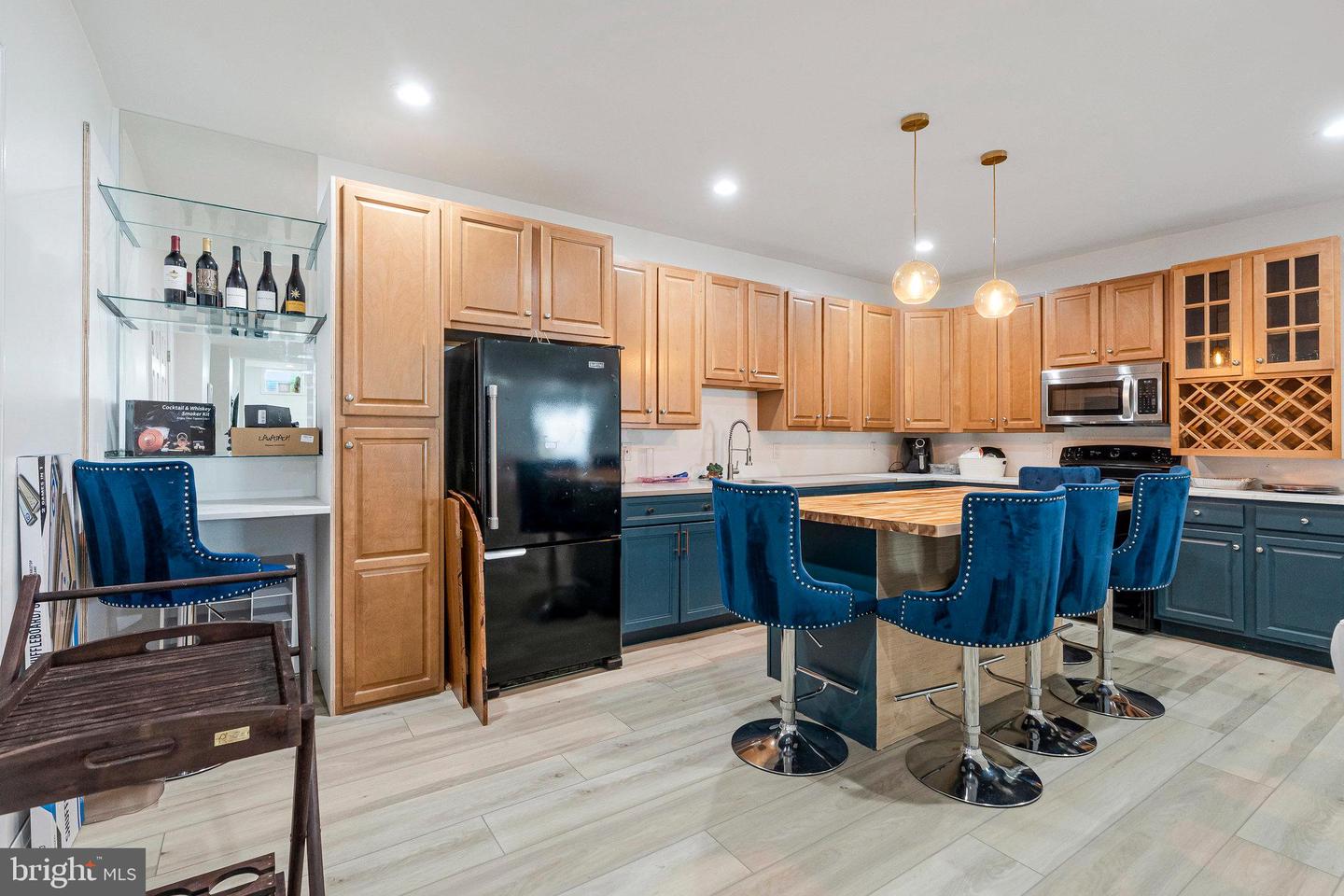 42131 PANORAMA, LEESBURG, Virginia 20176, 5 Bedrooms Bedrooms, ,6 BathroomsBathrooms,Residential,For sale,42131 PANORAMA,VALO2104090 MLS # VALO2104090