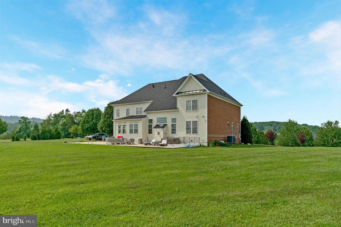 42131 PANORAMA, LEESBURG, Virginia 20176, 5 Bedrooms Bedrooms, ,6 BathroomsBathrooms,Residential,For sale,42131 PANORAMA,VALO2104090 MLS # VALO2104090