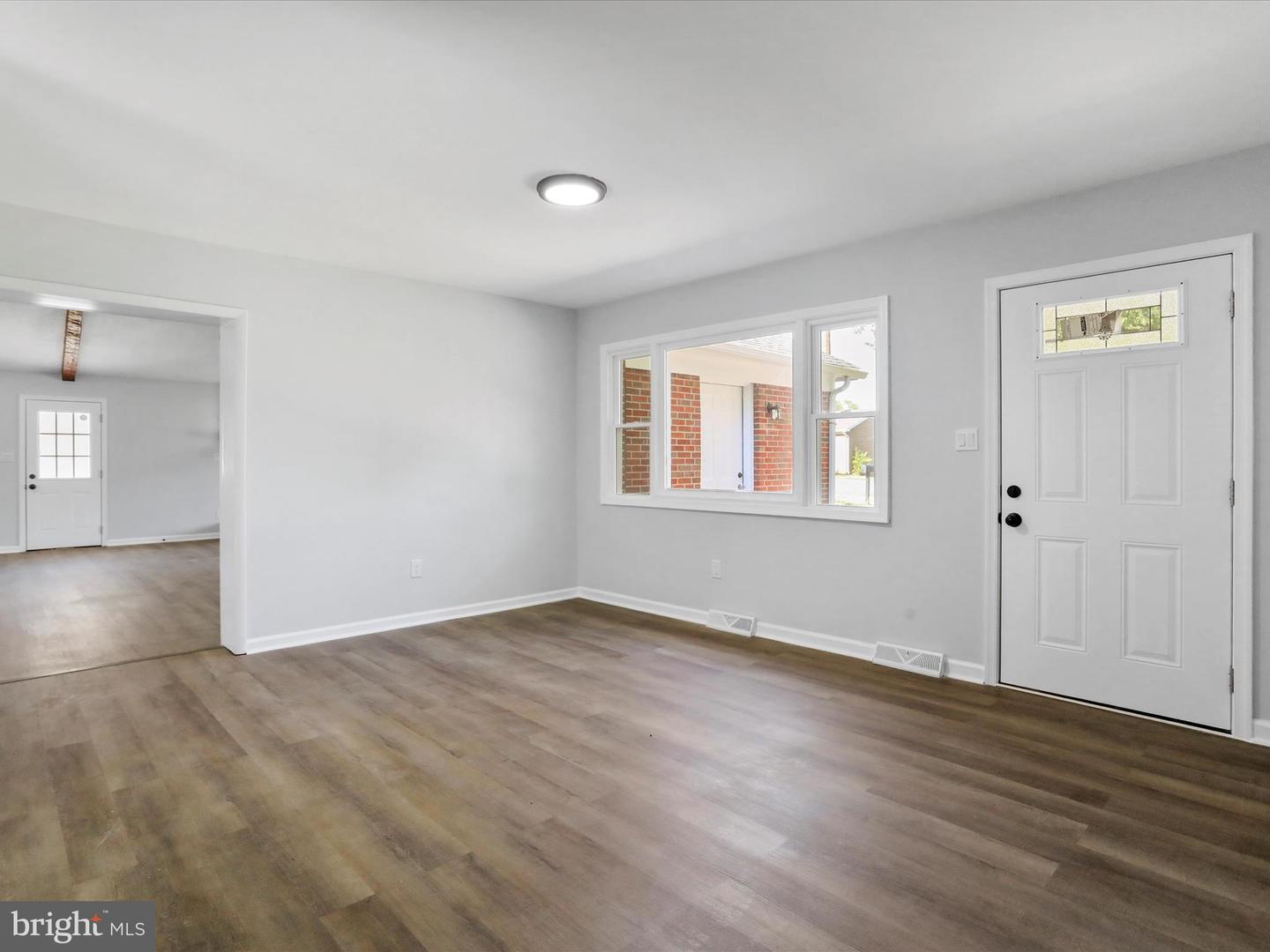 103 BLUE RIDGE LN, WINCHESTER, Virginia 22602, 3 Bedrooms Bedrooms, ,1 BathroomBathrooms,Residential,For sale,103 BLUE RIDGE LN,VAFV2035950 MLS # VAFV2035950
