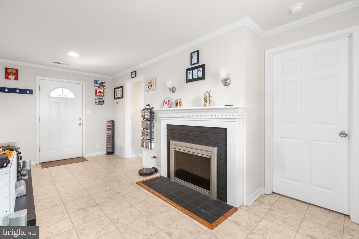 108 PENDER ST, FREDERICKSBURG, Virginia 22408, 3 Bedrooms Bedrooms, ,2 BathroomsBathrooms,Residential,For sale,108 PENDER ST,VASP2035330 MLS # VASP2035330