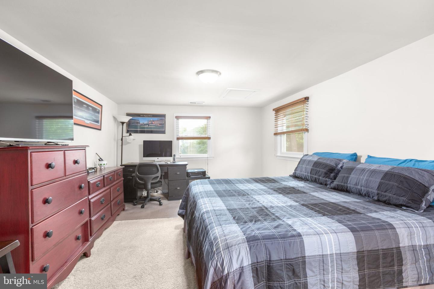 108 PENDER ST, FREDERICKSBURG, Virginia 22408, 3 Bedrooms Bedrooms, ,2 BathroomsBathrooms,Residential,For sale,108 PENDER ST,VASP2035330 MLS # VASP2035330