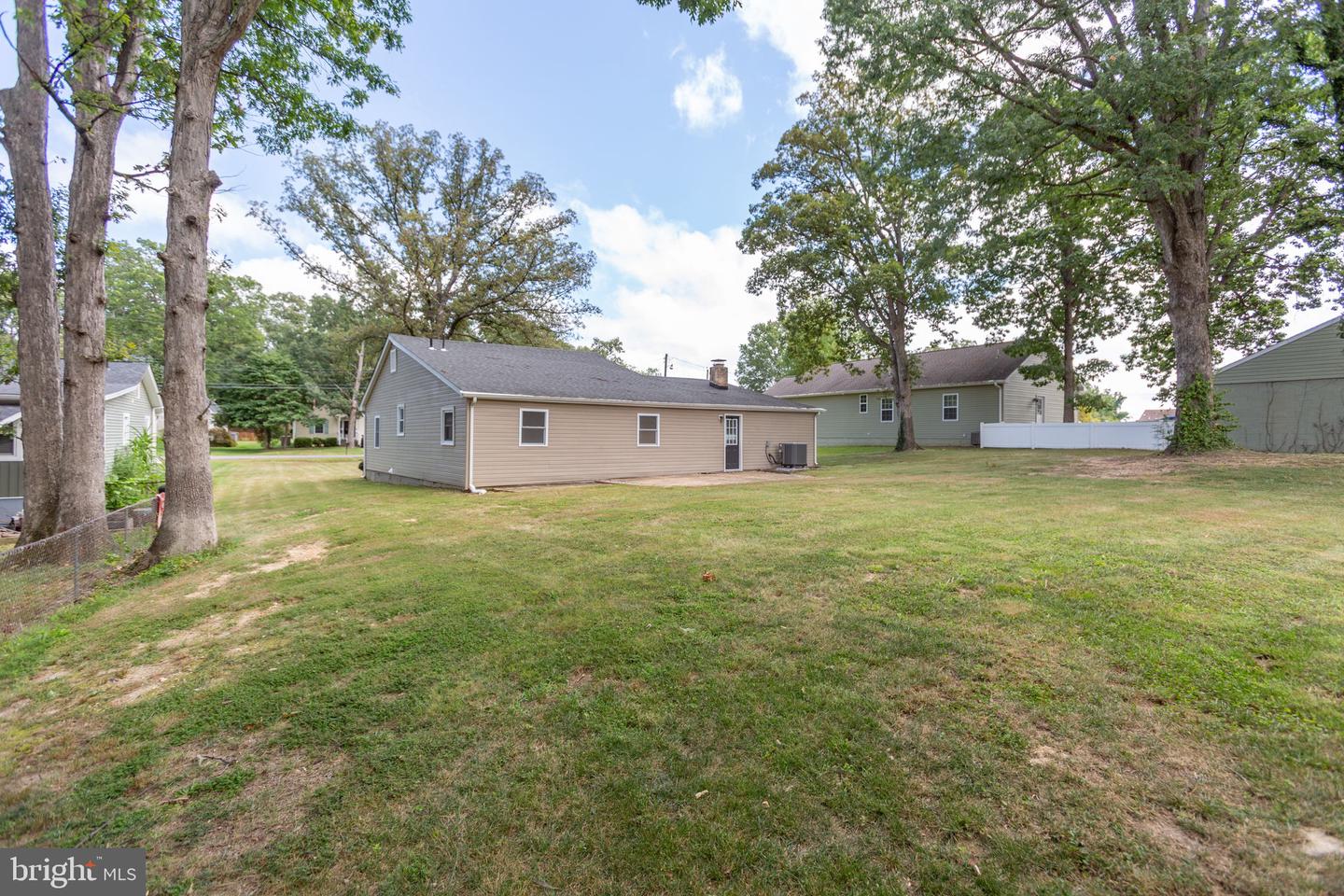 108 PENDER ST, FREDERICKSBURG, Virginia 22408, 3 Bedrooms Bedrooms, ,2 BathroomsBathrooms,Residential,For sale,108 PENDER ST,VASP2035330 MLS # VASP2035330