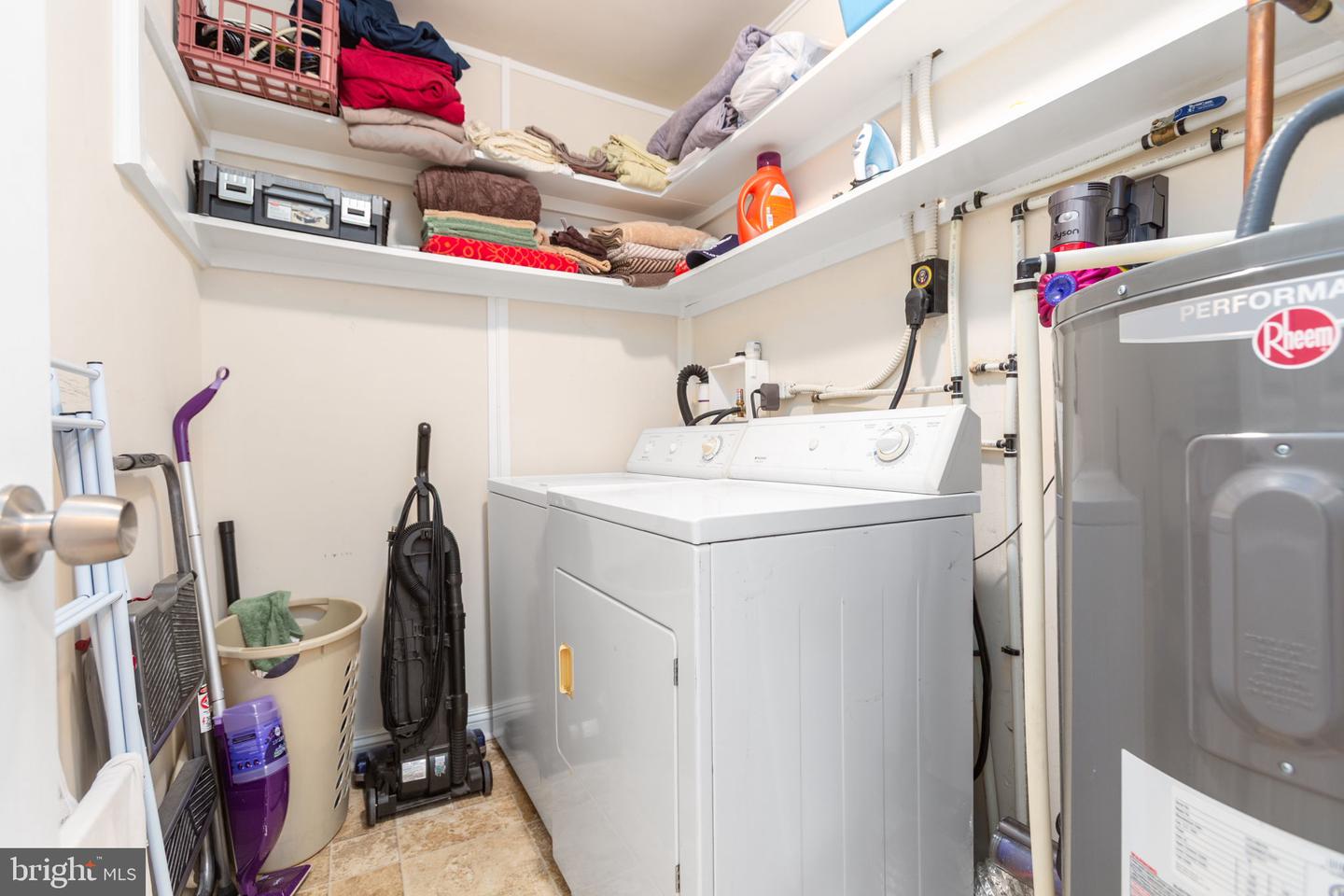 108 PENDER ST, FREDERICKSBURG, Virginia 22408, 3 Bedrooms Bedrooms, ,2 BathroomsBathrooms,Residential,For sale,108 PENDER ST,VASP2035330 MLS # VASP2035330