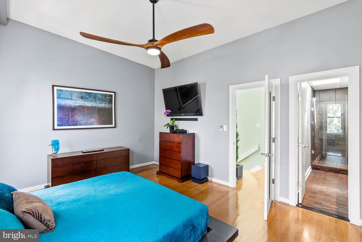 1332 CORCORAN ST NW #6, WASHINGTON, District Of Columbia 20009, 2 Bedrooms Bedrooms, ,2 BathroomsBathrooms,Residential,For sale,1332 CORCORAN ST NW #6,DCDC2214402 MLS # DCDC2214402