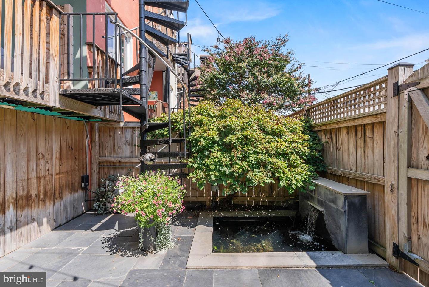 1332 CORCORAN ST NW #6, WASHINGTON, District Of Columbia 20009, 2 Bedrooms Bedrooms, ,2 BathroomsBathrooms,Residential,For sale,1332 CORCORAN ST NW #6,DCDC2214402 MLS # DCDC2214402