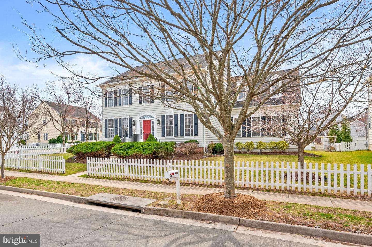20453 PECKHAM ST, ASHBURN, Virginia 20147, 4 Bedrooms Bedrooms, ,4 BathroomsBathrooms,Residential,For sale,20453 PECKHAM ST,VALO2104282 MLS # VALO2104282