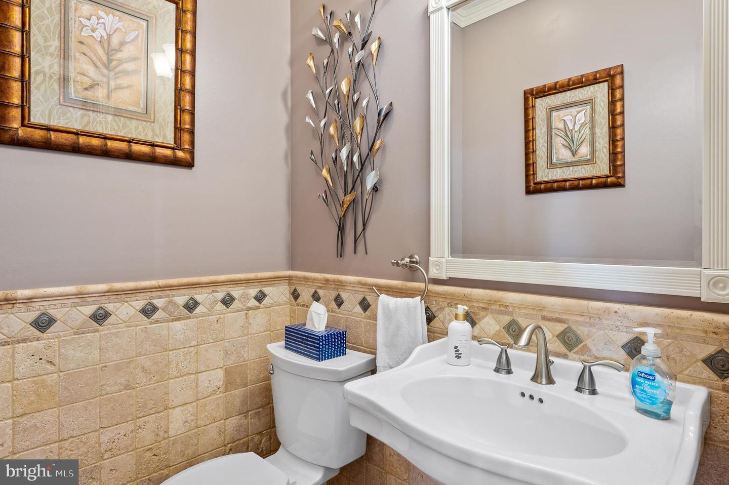 20453 PECKHAM ST, ASHBURN, Virginia 20147, 4 Bedrooms Bedrooms, ,4 BathroomsBathrooms,Residential,For sale,20453 PECKHAM ST,VALO2104282 MLS # VALO2104282