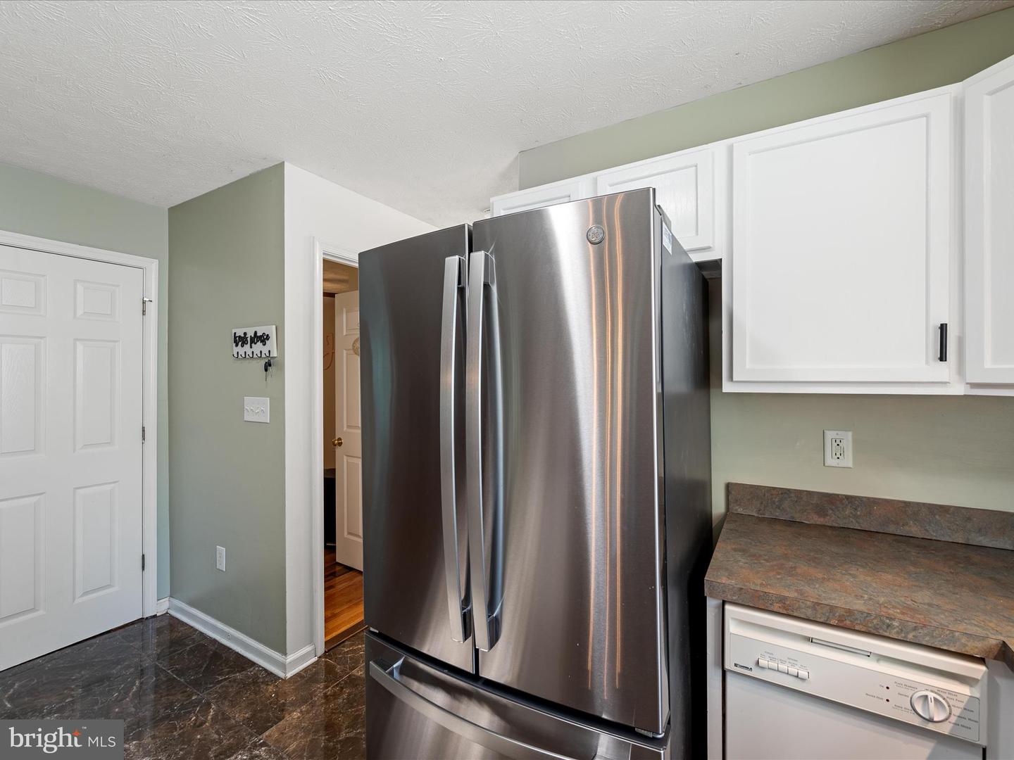 18 ROCKY KNOB LN, FRONT ROYAL, Virginia 22630, 3 Bedrooms Bedrooms, ,2 BathroomsBathrooms,Residential,For sale,18 ROCKY KNOB LN,VAWR2011944 MLS # VAWR2011944