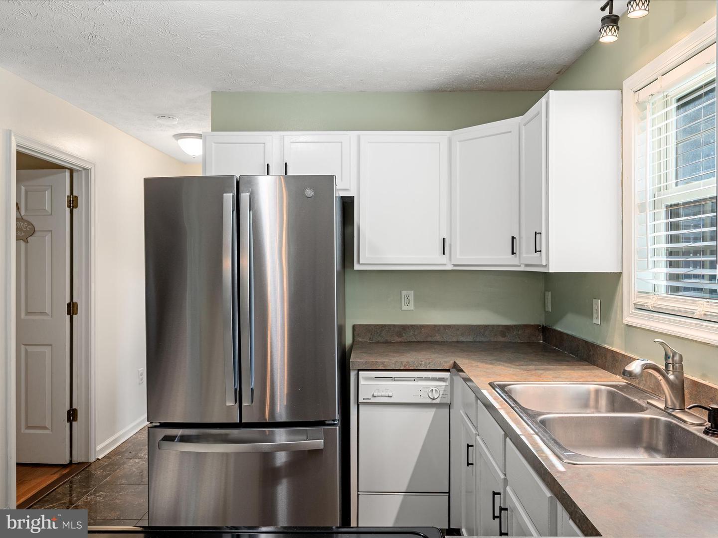 18 ROCKY KNOB LN, FRONT ROYAL, Virginia 22630, 3 Bedrooms Bedrooms, ,2 BathroomsBathrooms,Residential,For sale,18 ROCKY KNOB LN,VAWR2011944 MLS # VAWR2011944