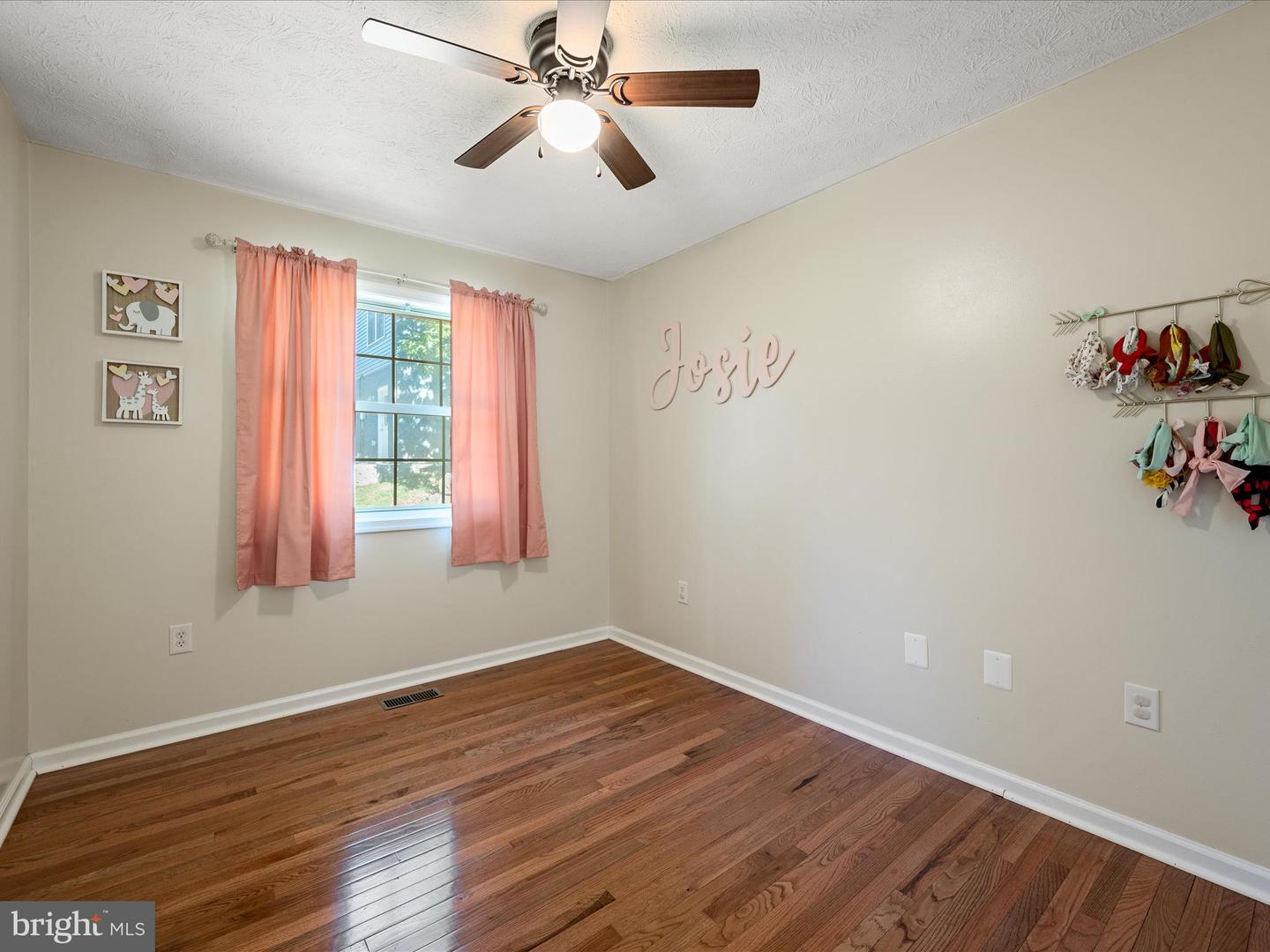 18 ROCKY KNOB LN, FRONT ROYAL, Virginia 22630, 3 Bedrooms Bedrooms, ,2 BathroomsBathrooms,Residential,For sale,18 ROCKY KNOB LN,VAWR2011944 MLS # VAWR2011944
