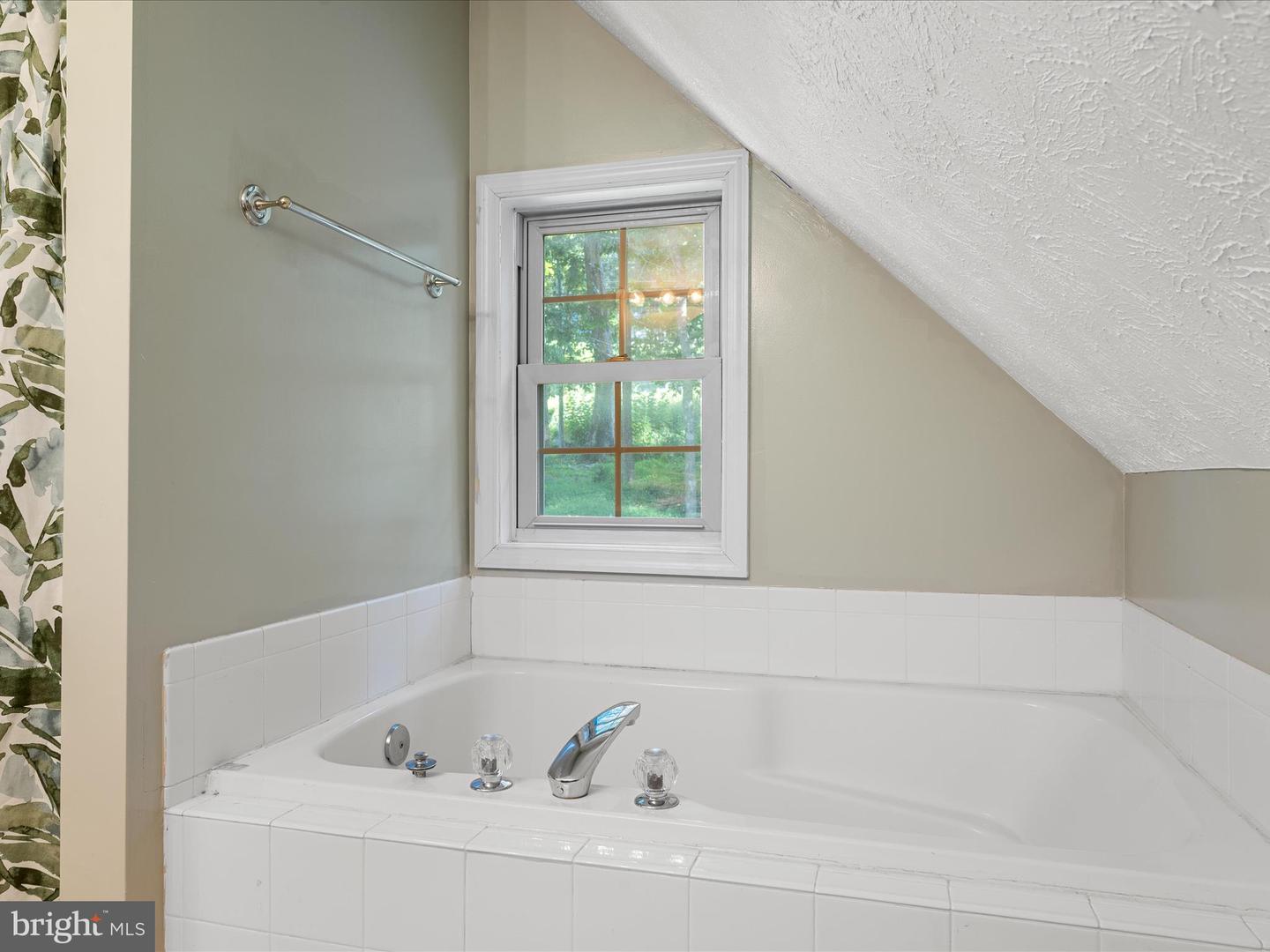 18 ROCKY KNOB LN, FRONT ROYAL, Virginia 22630, 3 Bedrooms Bedrooms, ,2 BathroomsBathrooms,Residential,For sale,18 ROCKY KNOB LN,VAWR2011944 MLS # VAWR2011944