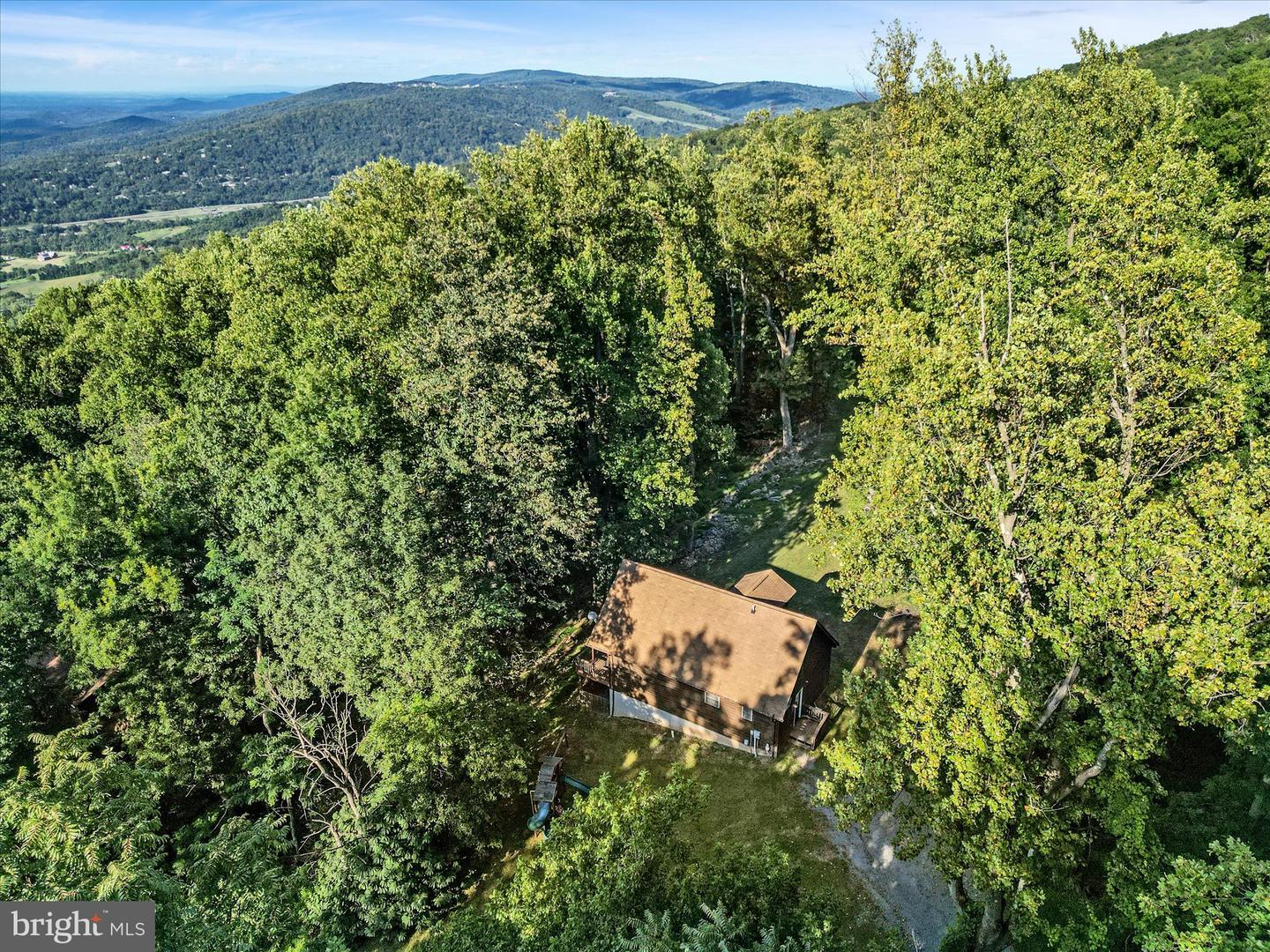 18 ROCKY KNOB LN, FRONT ROYAL, Virginia 22630, 3 Bedrooms Bedrooms, ,2 BathroomsBathrooms,Residential,For sale,18 ROCKY KNOB LN,VAWR2011944 MLS # VAWR2011944