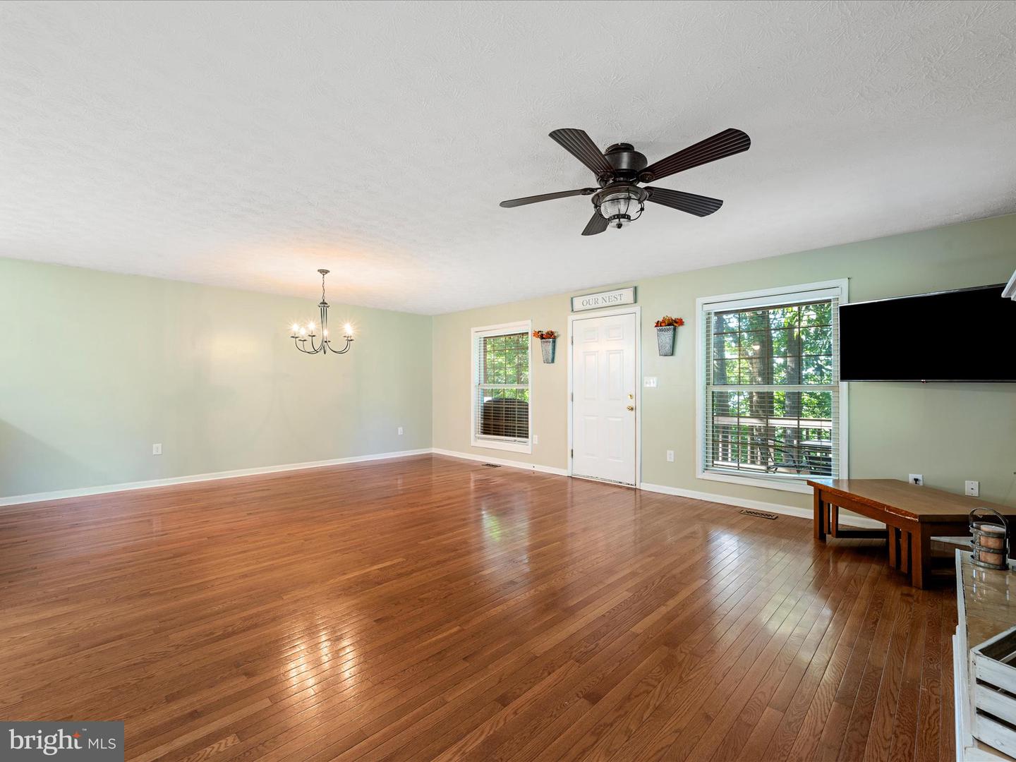 18 ROCKY KNOB LN, FRONT ROYAL, Virginia 22630, 3 Bedrooms Bedrooms, ,2 BathroomsBathrooms,Residential,For sale,18 ROCKY KNOB LN,VAWR2011944 MLS # VAWR2011944