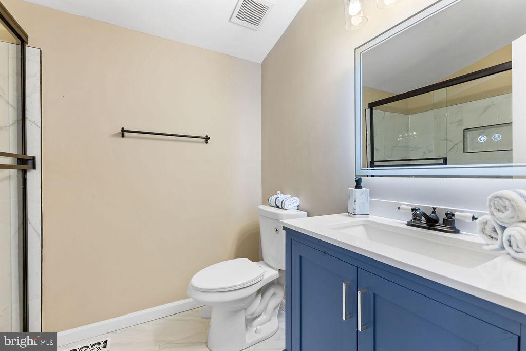 1035 LAKEVIEW DR, STAFFORD, Virginia 22556, 3 Bedrooms Bedrooms, ,2 BathroomsBathrooms,Residential,For sale,1035 LAKEVIEW DR,VAST2041752 MLS # VAST2041752