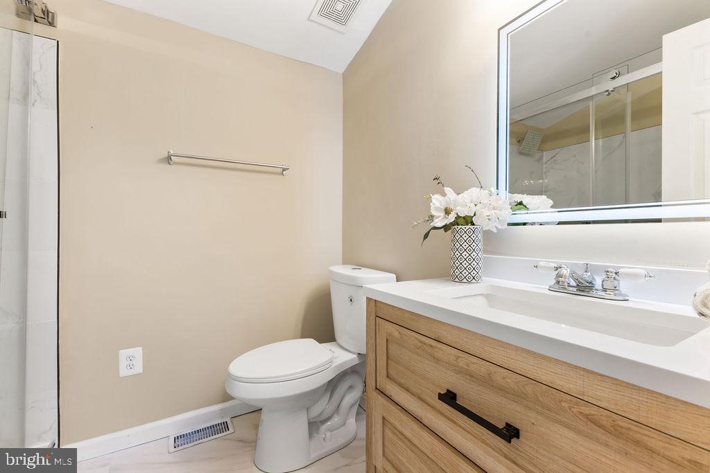 1035 LAKEVIEW DR, STAFFORD, Virginia 22556, 3 Bedrooms Bedrooms, ,2 BathroomsBathrooms,Residential,For sale,1035 LAKEVIEW DR,VAST2041752 MLS # VAST2041752