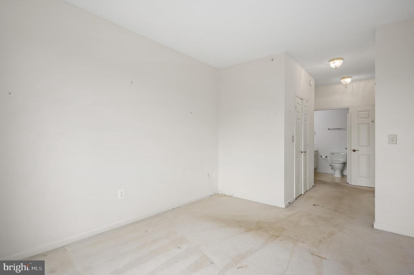 19365 CYPRESS RIDGE TER #519, LEESBURG, Virginia 20176, 2 Bedrooms Bedrooms, 4 Rooms Rooms,2 BathroomsBathrooms,Residential,For sale,19365 CYPRESS RIDGE TER #519,VALO2104432 MLS # VALO2104432