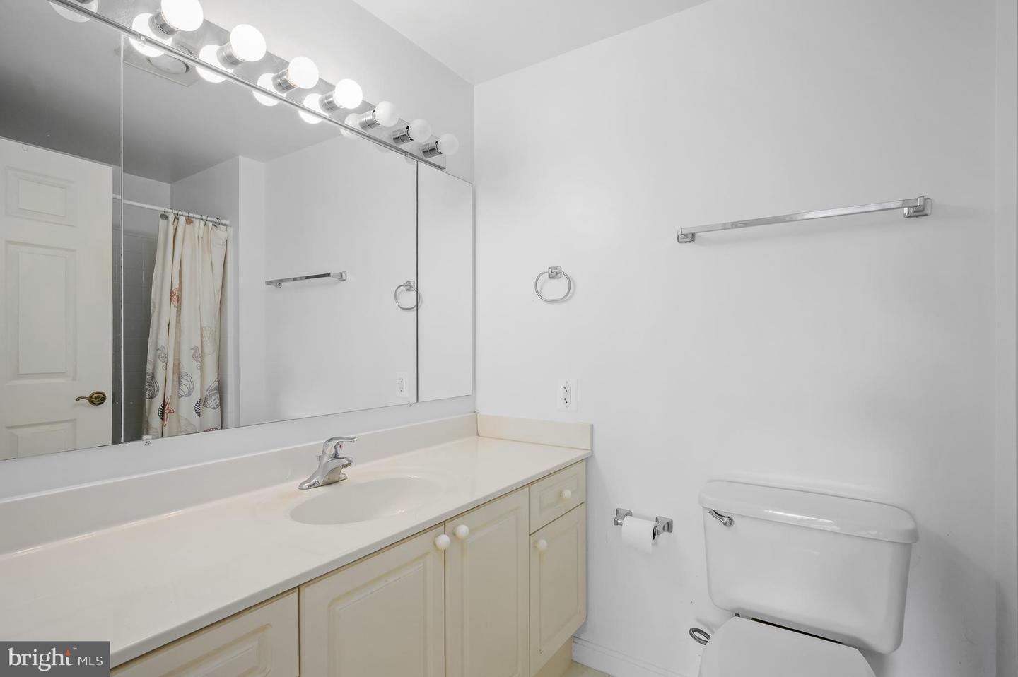 19365 CYPRESS RIDGE TER #519, LEESBURG, Virginia 20176, 2 Bedrooms Bedrooms, 4 Rooms Rooms,2 BathroomsBathrooms,Residential,For sale,19365 CYPRESS RIDGE TER #519,VALO2104432 MLS # VALO2104432