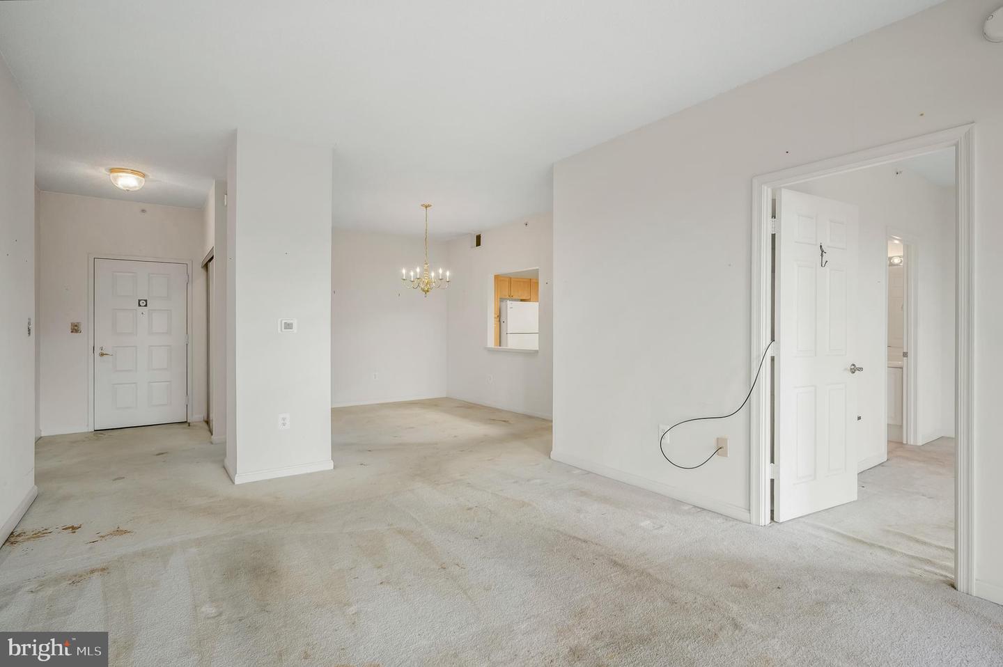 19365 CYPRESS RIDGE TER #519, LEESBURG, Virginia 20176, 2 Bedrooms Bedrooms, 4 Rooms Rooms,2 BathroomsBathrooms,Residential,For sale,19365 CYPRESS RIDGE TER #519,VALO2104432 MLS # VALO2104432