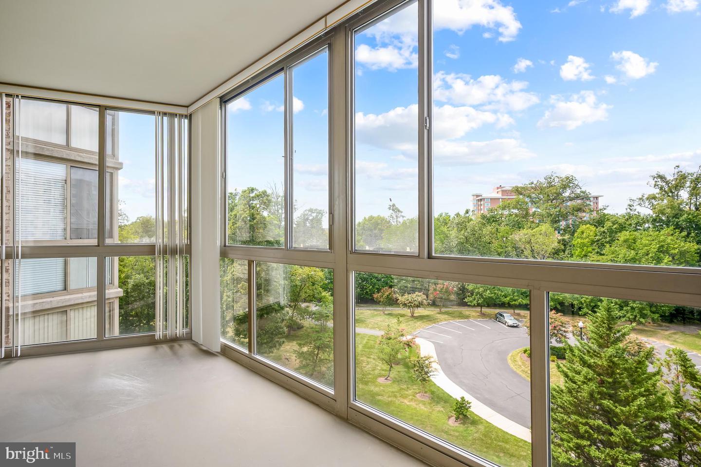 19365 CYPRESS RIDGE TER #519, LEESBURG, Virginia 20176, 2 Bedrooms Bedrooms, 4 Rooms Rooms,2 BathroomsBathrooms,Residential,For sale,19365 CYPRESS RIDGE TER #519,VALO2104432 MLS # VALO2104432