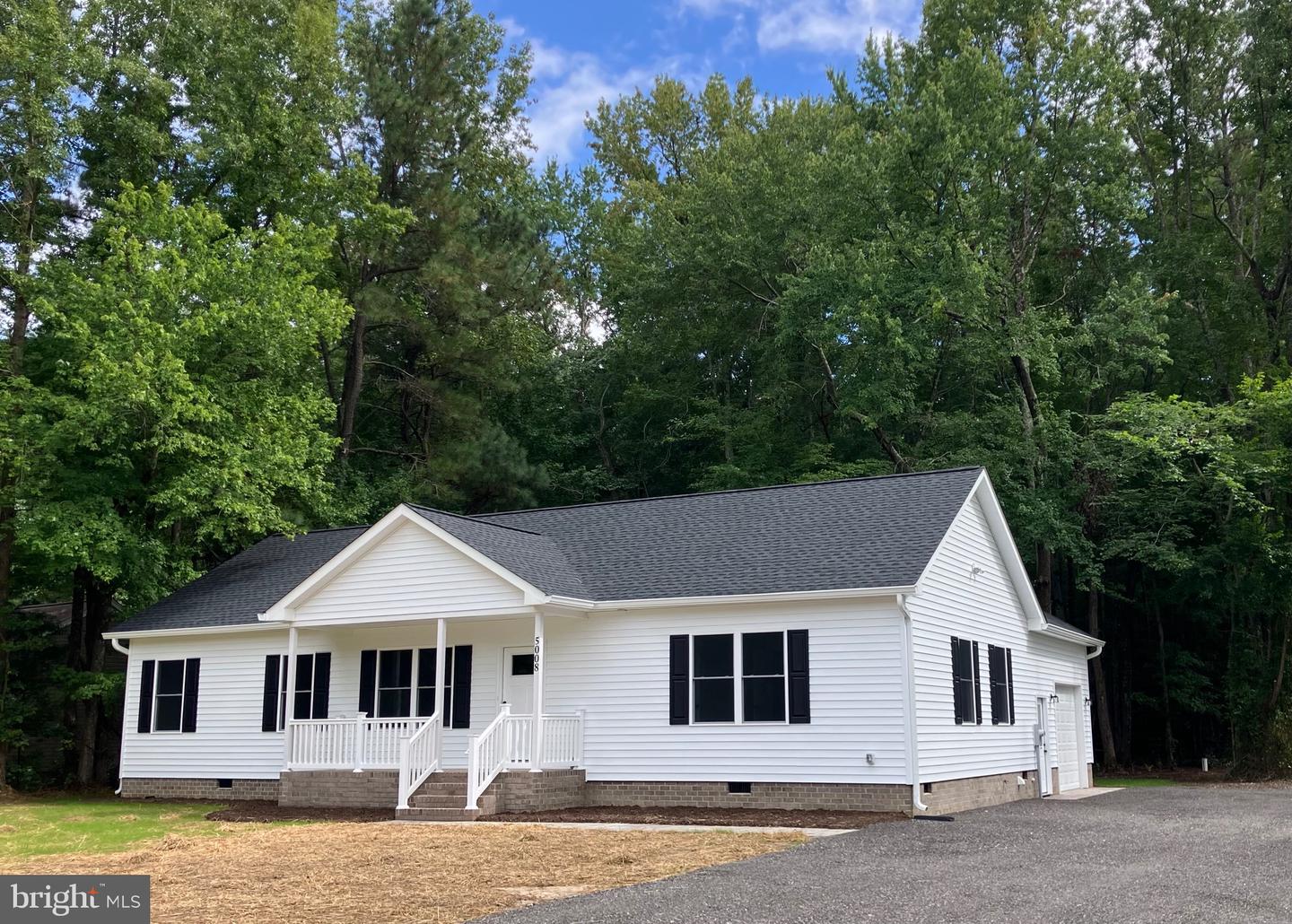 5008 E CHESTNUT FORK RD, GLOUCESTER, Virginia 23061, 3 Bedrooms Bedrooms, 6 Rooms Rooms,2 BathroomsBathrooms,Residential,For sale,5008 E CHESTNUT FORK RD,VAGV2000152 MLS # VAGV2000152