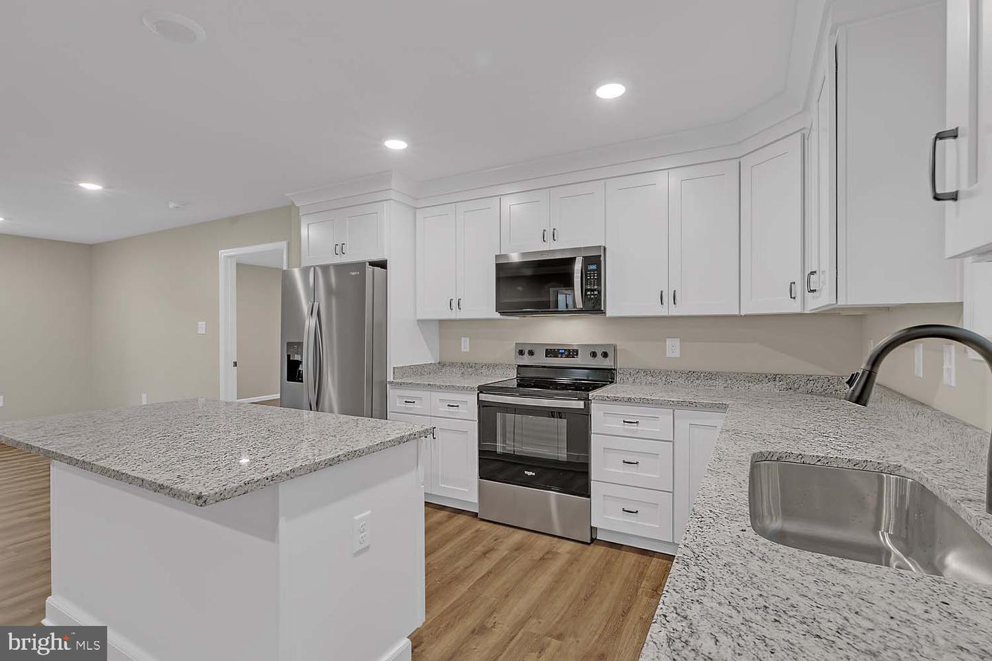 5008 E CHESTNUT FORK RD, GLOUCESTER, Virginia 23061, 3 Bedrooms Bedrooms, 6 Rooms Rooms,2 BathroomsBathrooms,Residential,For sale,5008 E CHESTNUT FORK RD,VAGV2000152 MLS # VAGV2000152