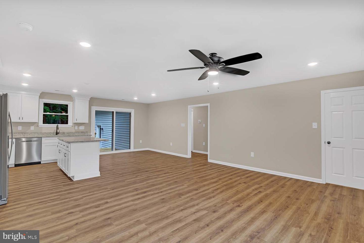 5008 E CHESTNUT FORK RD, GLOUCESTER, Virginia 23061, 3 Bedrooms Bedrooms, 6 Rooms Rooms,2 BathroomsBathrooms,Residential,For sale,5008 E CHESTNUT FORK RD,VAGV2000152 MLS # VAGV2000152