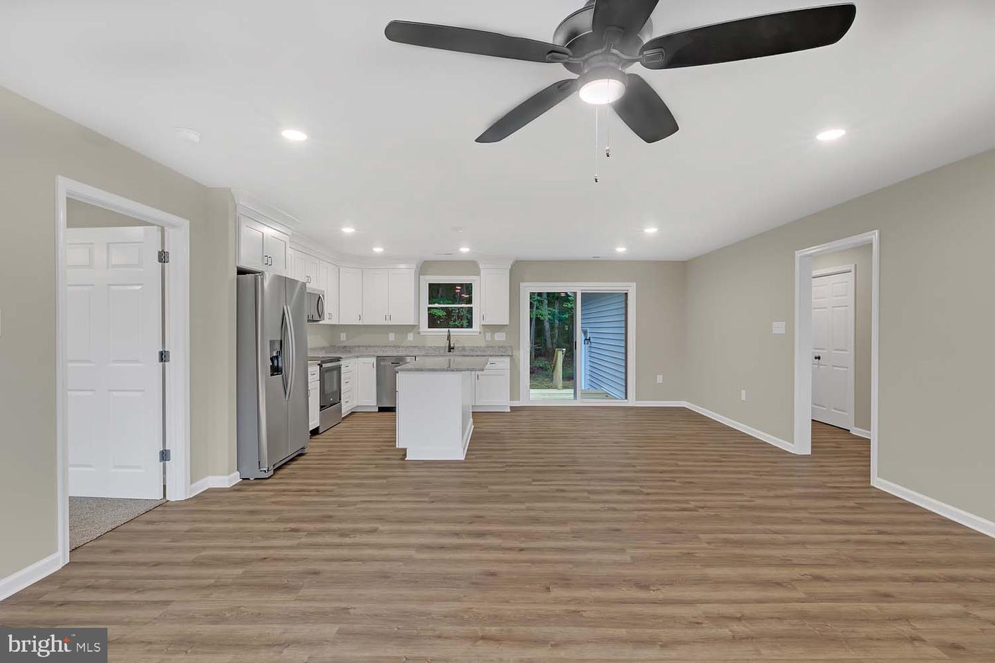 5008 E CHESTNUT FORK RD, GLOUCESTER, Virginia 23061, 3 Bedrooms Bedrooms, 6 Rooms Rooms,2 BathroomsBathrooms,Residential,For sale,5008 E CHESTNUT FORK RD,VAGV2000152 MLS # VAGV2000152