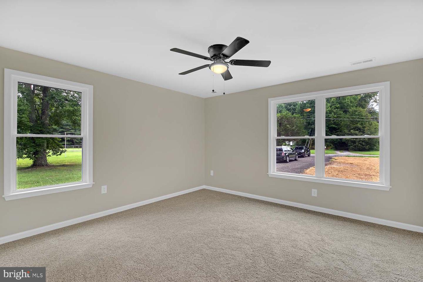 5008 E CHESTNUT FORK RD, GLOUCESTER, Virginia 23061, 3 Bedrooms Bedrooms, 6 Rooms Rooms,2 BathroomsBathrooms,Residential,For sale,5008 E CHESTNUT FORK RD,VAGV2000152 MLS # VAGV2000152