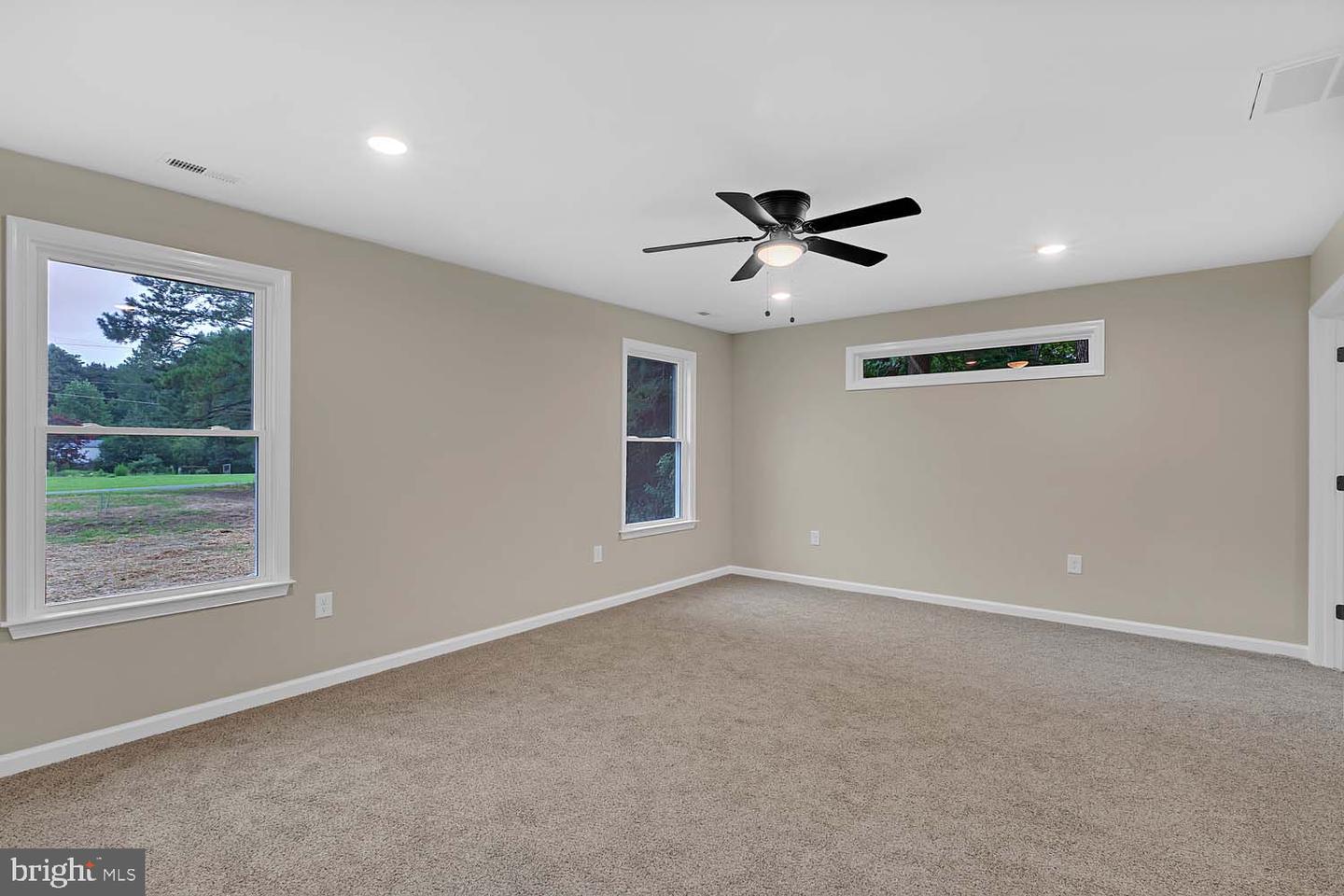 5008 E CHESTNUT FORK RD, GLOUCESTER, Virginia 23061, 3 Bedrooms Bedrooms, 6 Rooms Rooms,2 BathroomsBathrooms,Residential,For sale,5008 E CHESTNUT FORK RD,VAGV2000152 MLS # VAGV2000152
