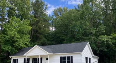 5008 E CHESTNUT FORK RD, GLOUCESTER, Virginia 23061, 3 Bedrooms Bedrooms, 6 Rooms Rooms,2 BathroomsBathrooms,Residential,For sale,5008 E CHESTNUT FORK RD,VAGV2000152 MLS # VAGV2000152