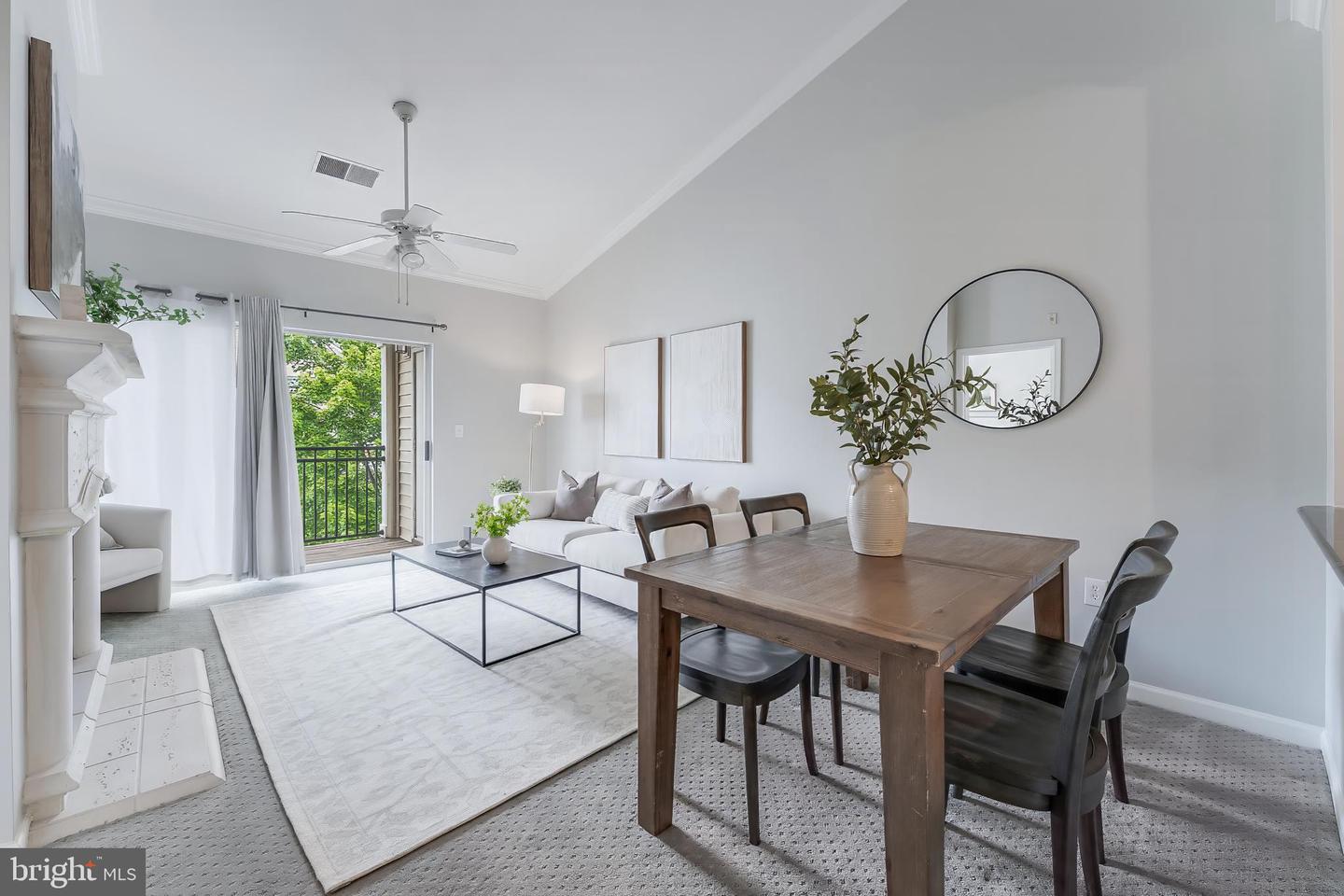 12945 CENTRE PARK CIR #408, HERNDON, Virginia 20171, 1 Bedroom Bedrooms, 3 Rooms Rooms,1 BathroomBathrooms,Residential,For sale,12945 CENTRE PARK CIR #408,VAFX2261186 MLS # VAFX2261186